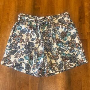 a.n.a Shorts Small High Waist Floral Cream and Blue Pockets Tie Belt